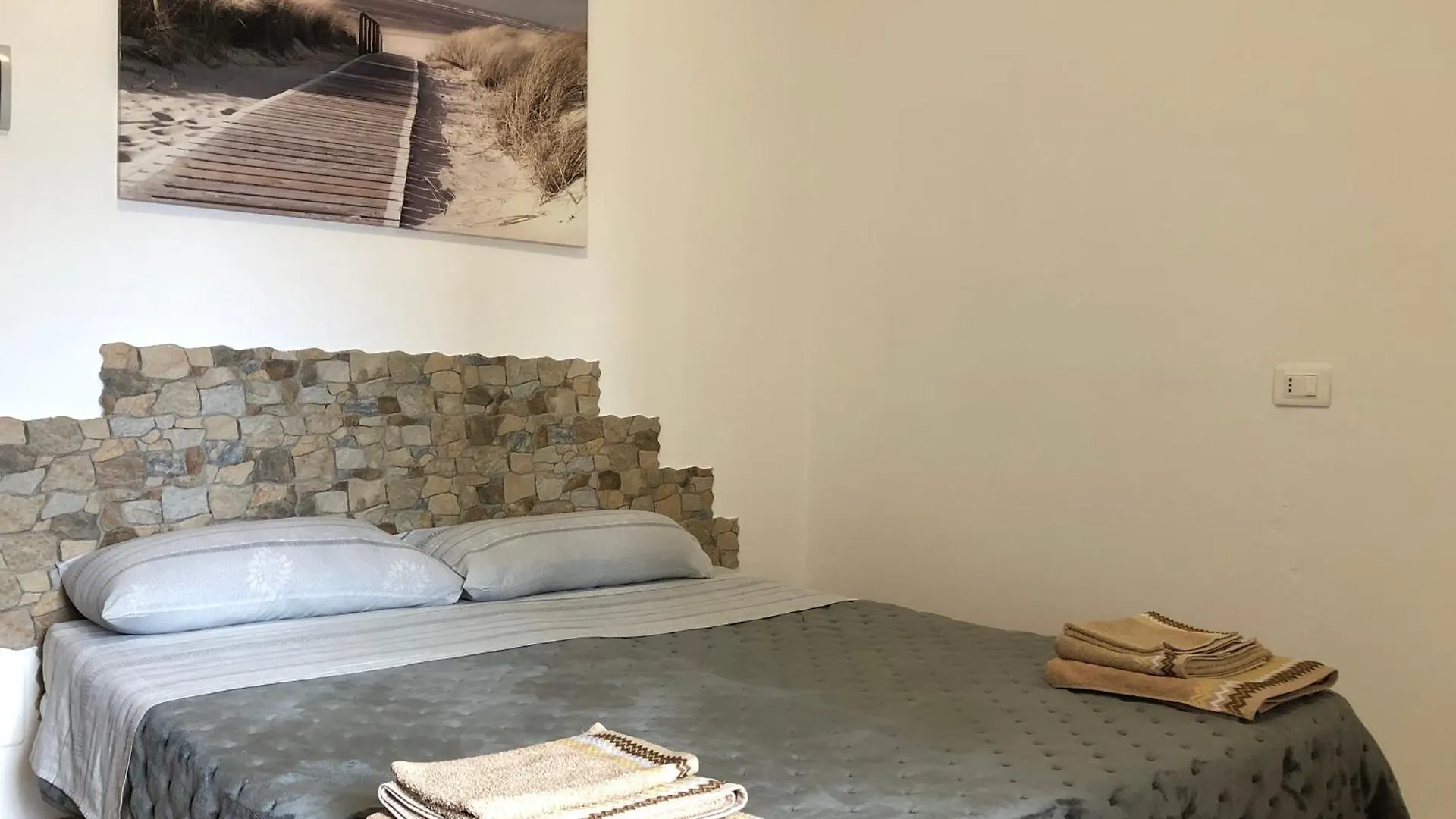 Il Volto Del Lago - Rooms&Apartments San Felice del Benaco Italy