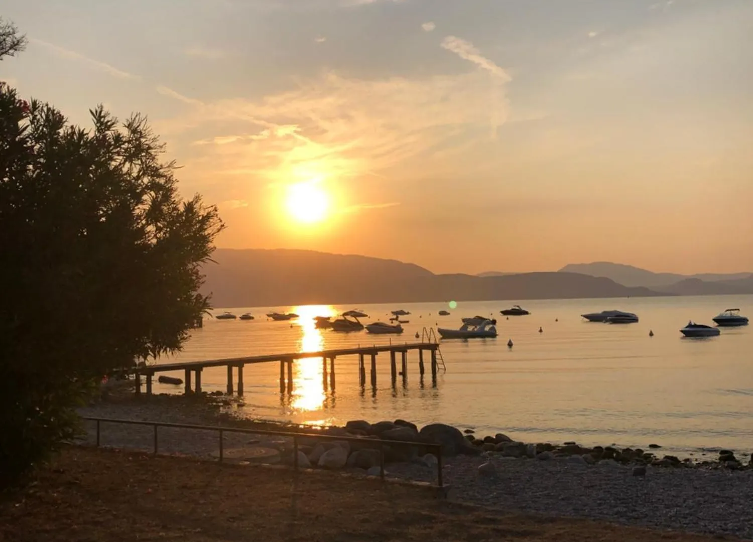 Il Volto Del Lago - Rooms&Apartments San Felice del Benaco Apartament