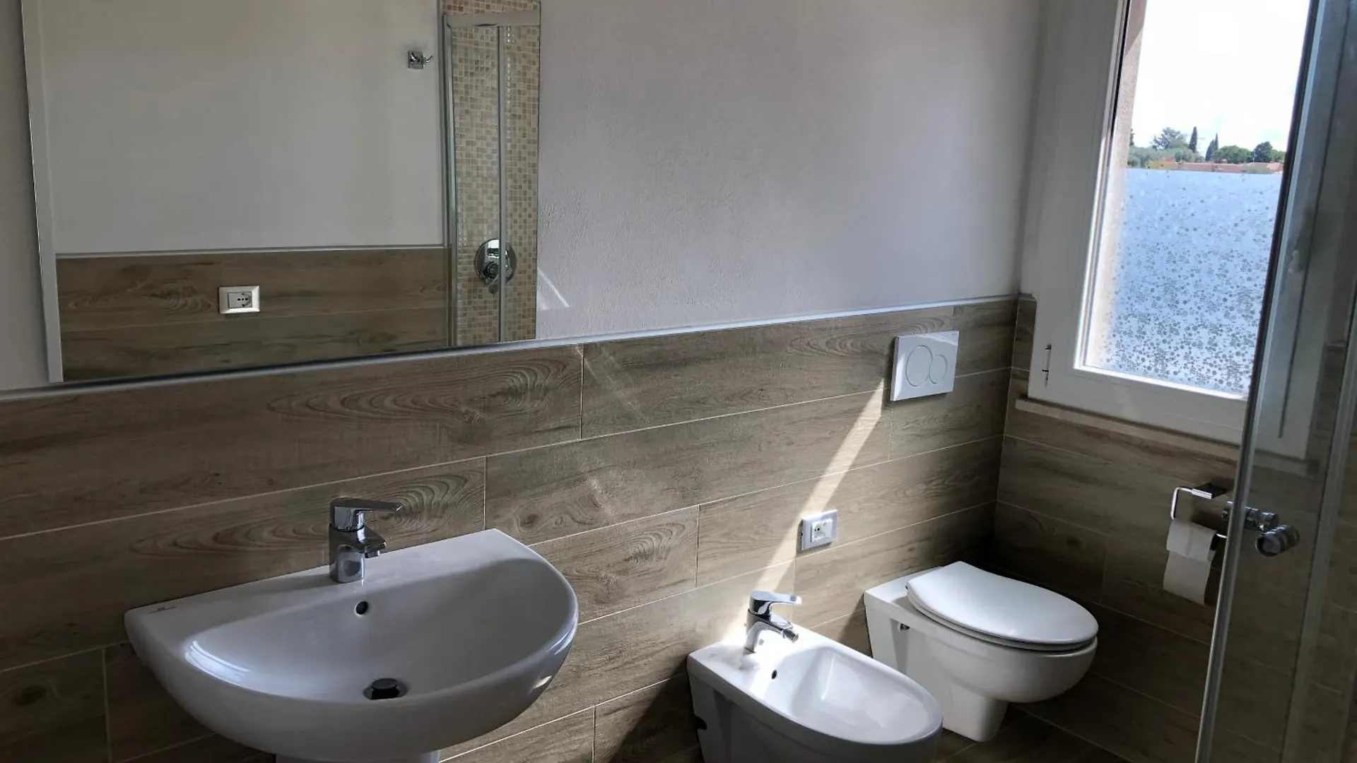 Apartament Il Volto Del Lago - Rooms&Apartments San Felice del Benaco